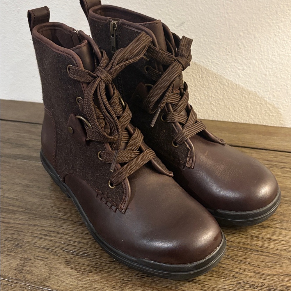 EUC [UGG] Hapsburg Lace Up Wool Brown Leather Outdoor Ankle Boots Women’s Sz 7 - Picture 4 of 11